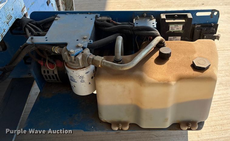 image for item DO1211 Genie GS-2632 scissor lift