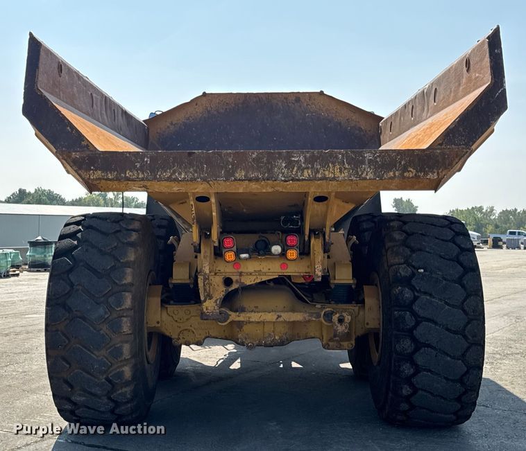 image for item DO2232 2015 Caterpillar 745C articulated haul truck