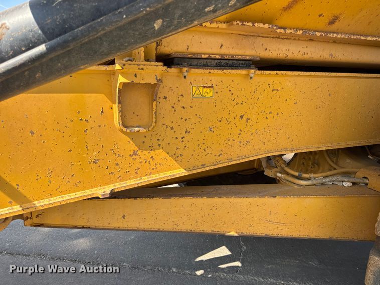 image for item DO2232 2015 Caterpillar 745C articulated haul truck