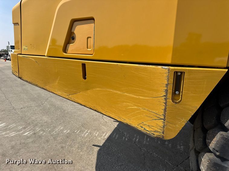 image for item DO2232 2015 Caterpillar 745C articulated haul truck