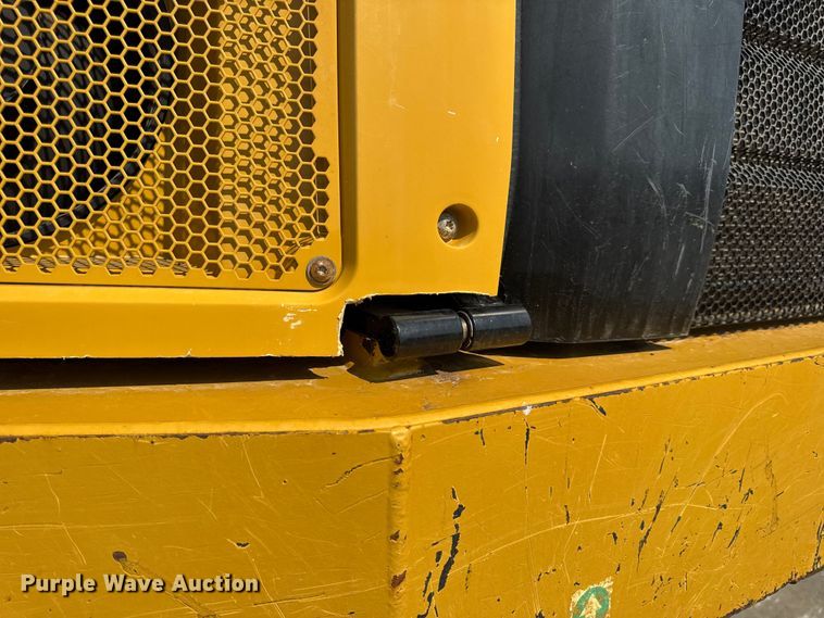 image for item DO2232 2015 Caterpillar 745C articulated haul truck