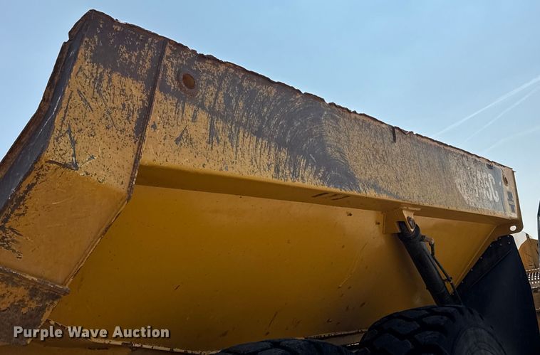 image for item DO2232 2015 Caterpillar 745C articulated haul truck