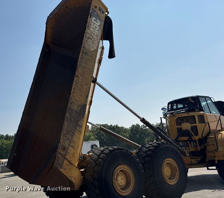 image for item DO2232 2015 Caterpillar 745C articulated haul truck