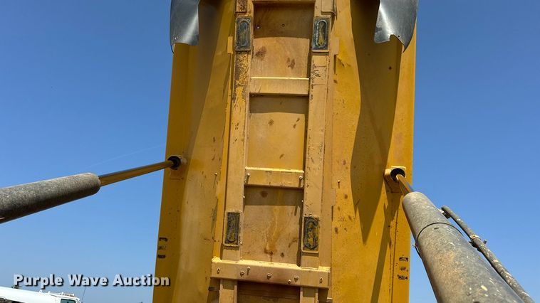 image for item DO2232 2015 Caterpillar 745C articulated haul truck