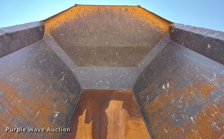 image for item DO2232 2015 Caterpillar 745C articulated haul truck