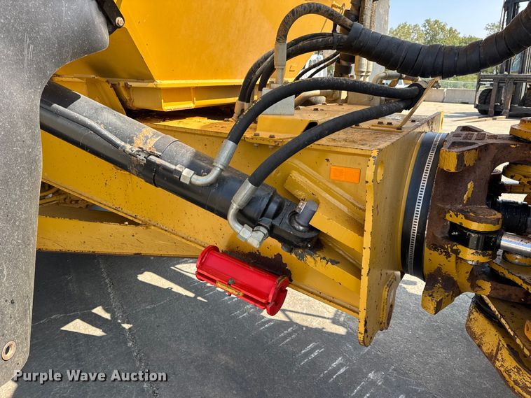 image for item DO2232 2015 Caterpillar 745C articulated haul truck