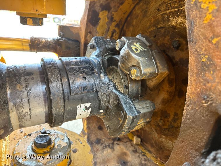 image for item DO2232 2015 Caterpillar 745C articulated haul truck