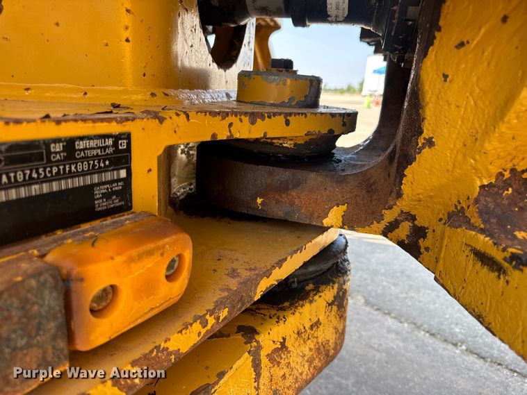 image for item DO2232 2015 Caterpillar 745C articulated haul truck