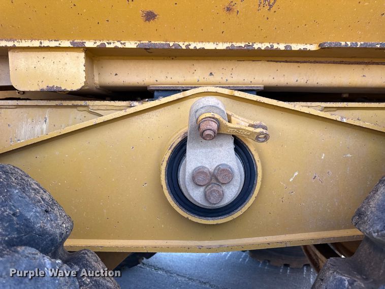 image for item DO2232 2015 Caterpillar 745C articulated haul truck