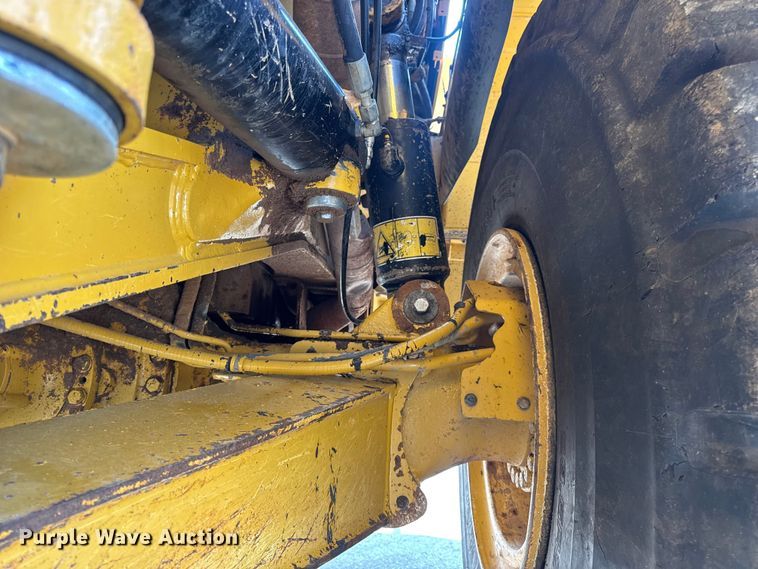 image for item DO2232 2015 Caterpillar 745C articulated haul truck