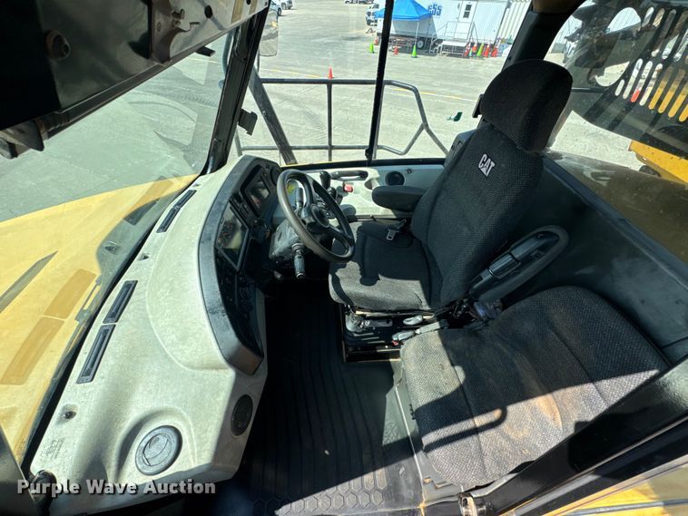 image for item DO2232 2015 Caterpillar 745C articulated haul truck