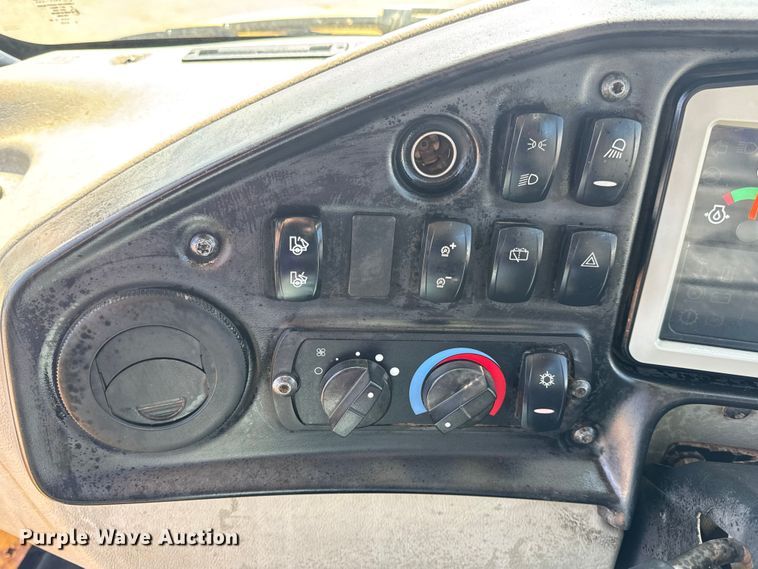 image for item DO2232 2015 Caterpillar 745C articulated haul truck