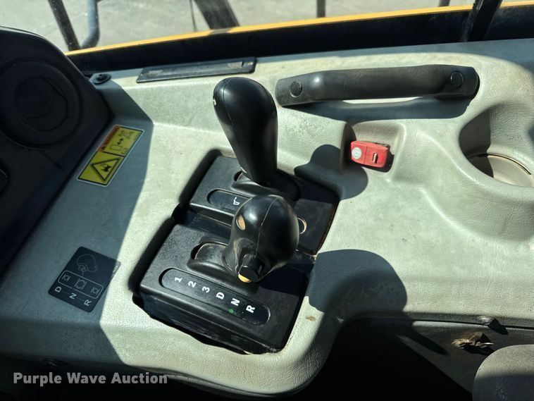 image for item DO2232 2015 Caterpillar 745C articulated haul truck