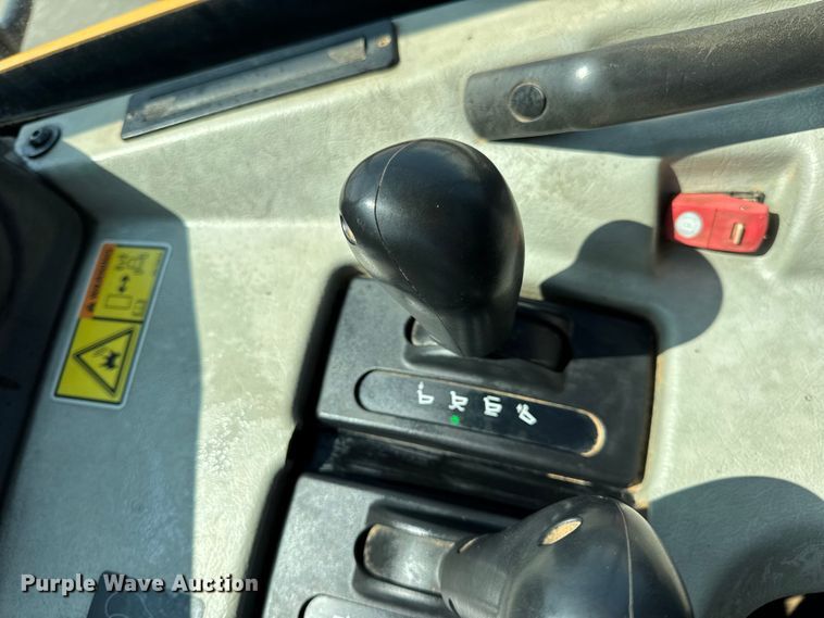 image for item DO2232 2015 Caterpillar 745C articulated haul truck