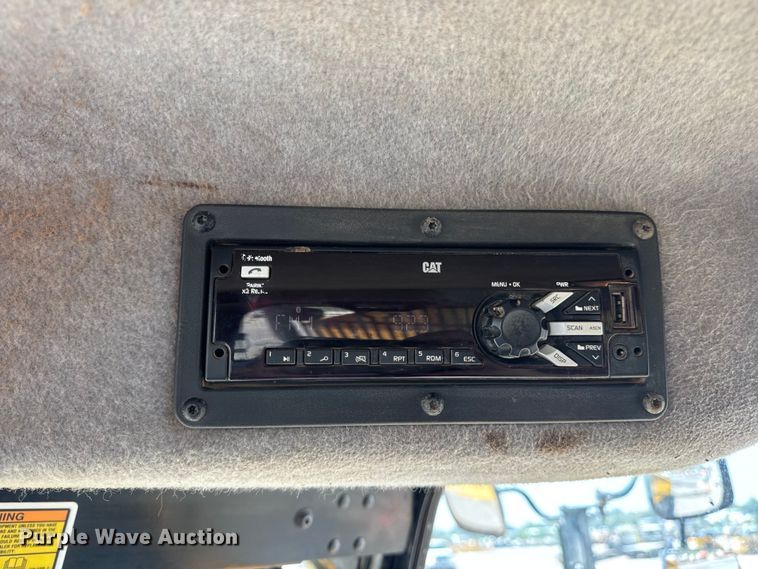 image for item DO2232 2015 Caterpillar 745C articulated haul truck