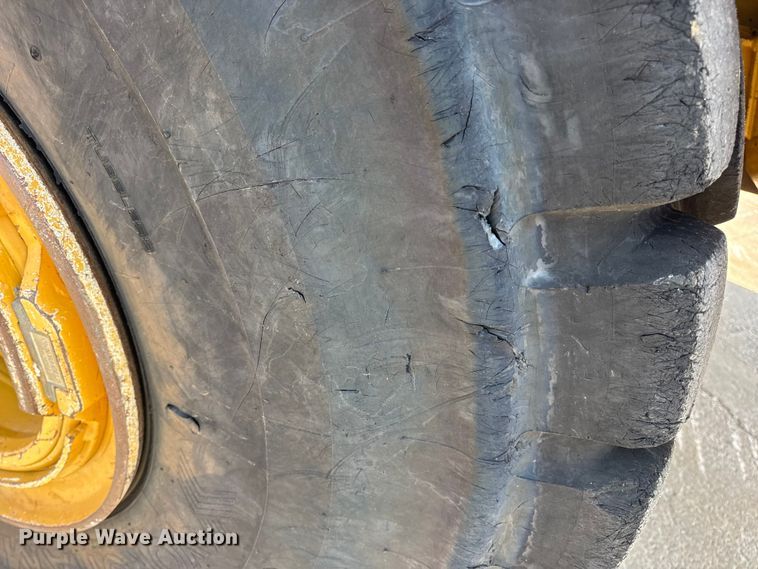 image for item DO2232 2015 Caterpillar 745C articulated haul truck