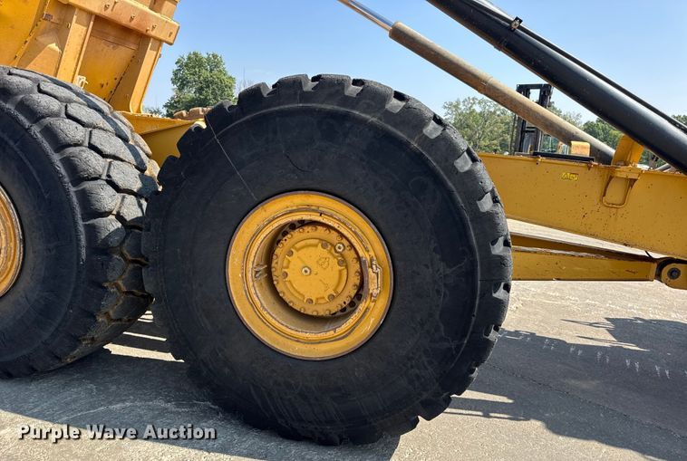 image for item DO2232 2015 Caterpillar 745C articulated haul truck