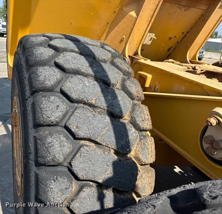 image for item DO2232 2015 Caterpillar 745C articulated haul truck