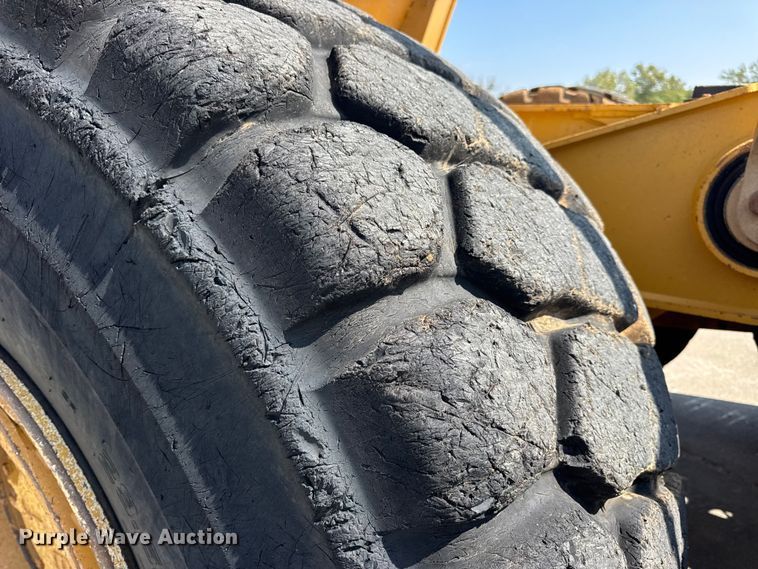 image for item DO2232 2015 Caterpillar 745C articulated haul truck