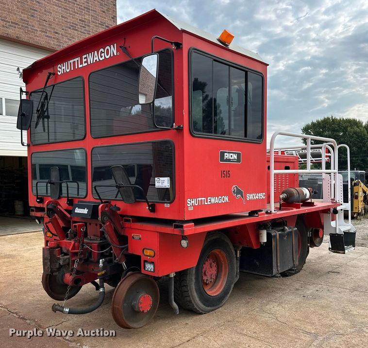 image for item DP8853 2007 Shuttlewagon SWX415C railcar mover