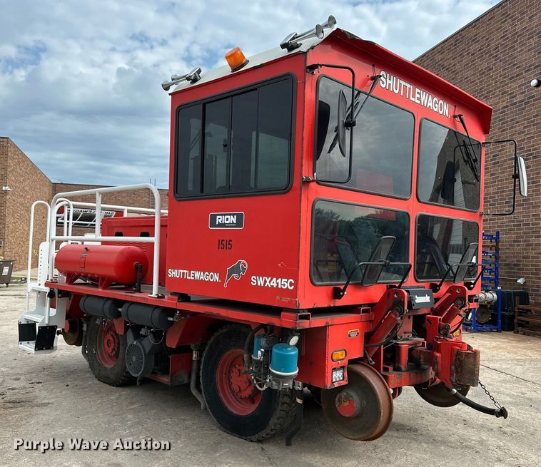 image for item DP8853 2007 Shuttlewagon SWX415C railcar mover