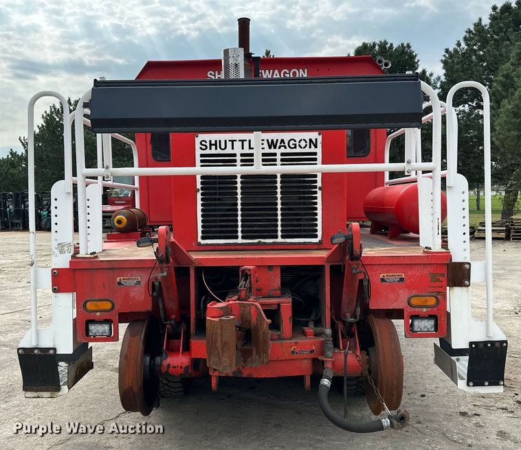 image for item DP8853 2007 Shuttlewagon SWX415C railcar mover