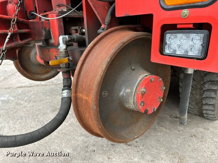 image for item DP8853 2007 Shuttlewagon SWX415C railcar mover