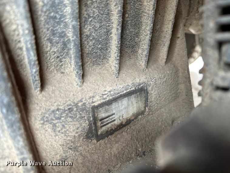 image for item DP8853 2007 Shuttlewagon SWX415C railcar mover