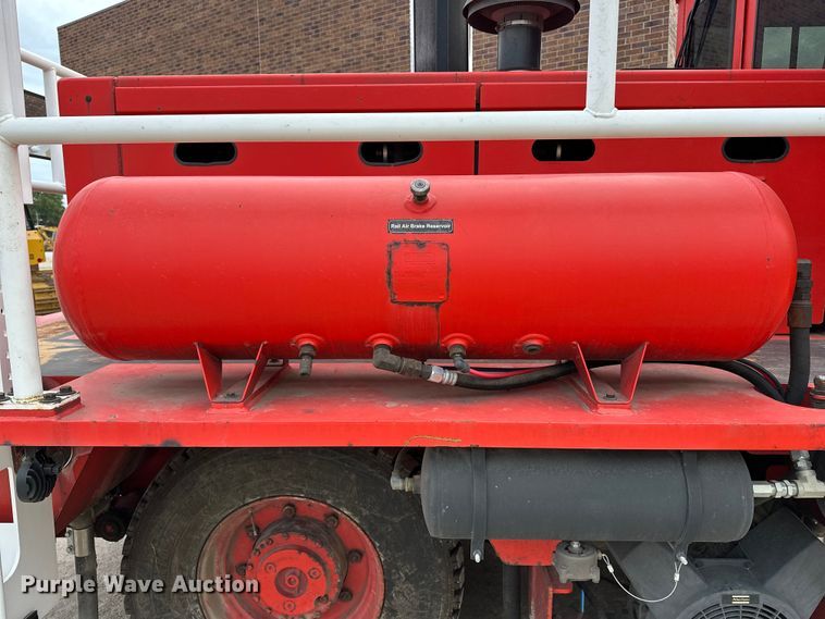 image for item DP8853 2007 Shuttlewagon SWX415C railcar mover