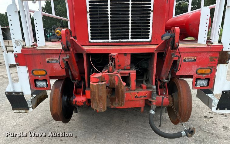 image for item DP8853 2007 Shuttlewagon SWX415C railcar mover