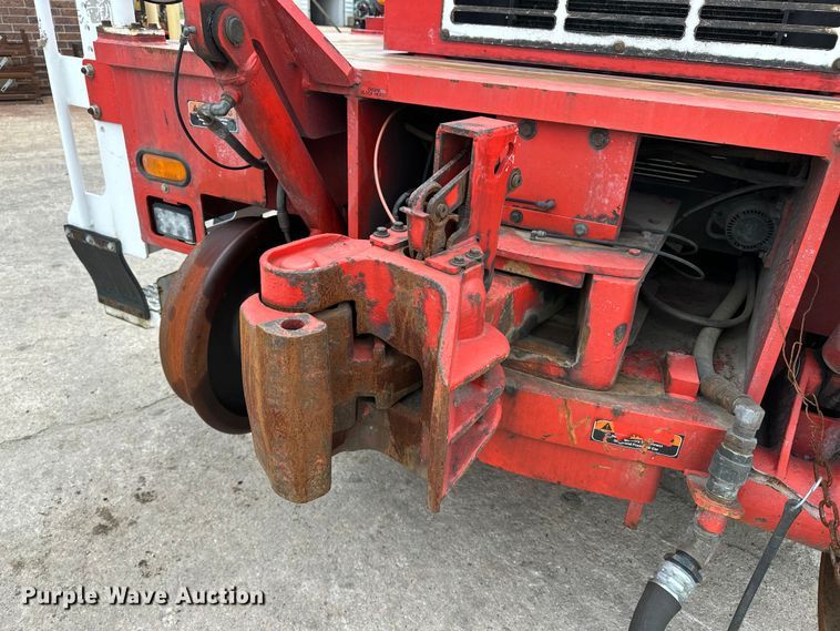 image for item DP8853 2007 Shuttlewagon SWX415C railcar mover