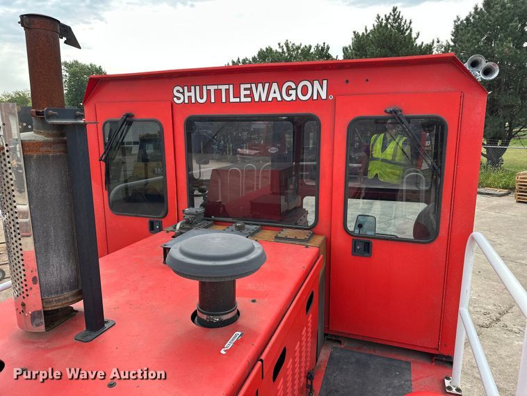 image for item DP8853 2007 Shuttlewagon SWX415C railcar mover