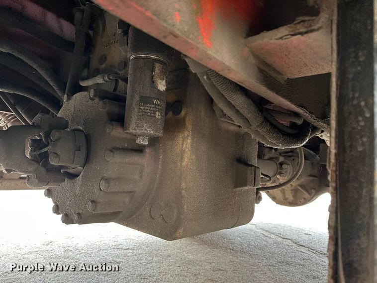 image for item DP8853 2007 Shuttlewagon SWX415C railcar mover