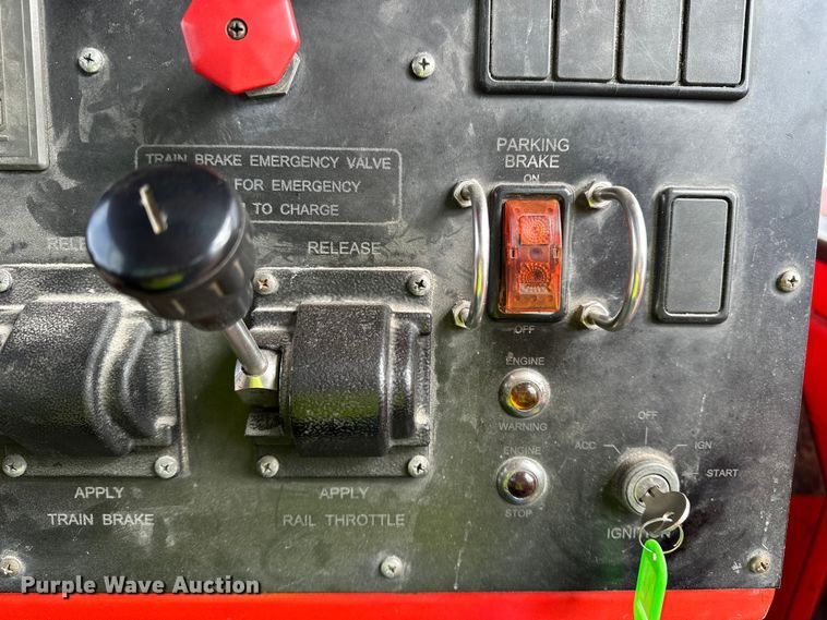 image for item DP8853 2007 Shuttlewagon SWX415C railcar mover