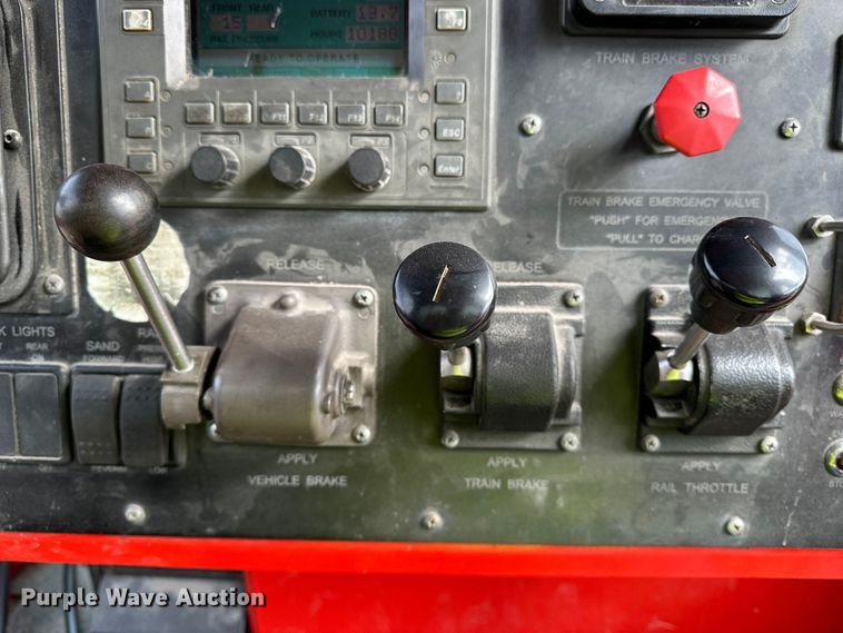 image for item DP8853 2007 Shuttlewagon SWX415C railcar mover