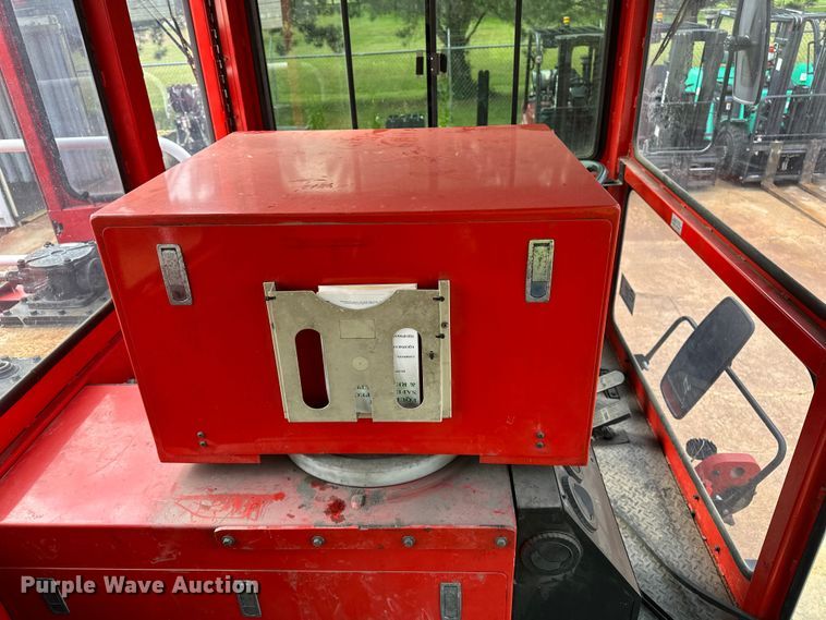 image for item DP8853 2007 Shuttlewagon SWX415C railcar mover