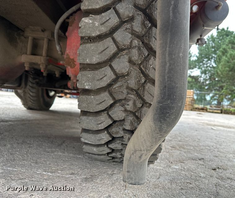 image for item DP8853 2007 Shuttlewagon SWX415C railcar mover