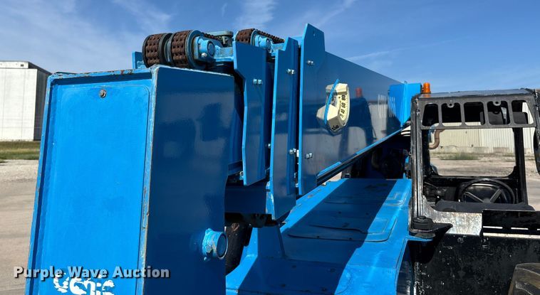 image for item DT3436 2013 Genie GTH-1056 telehandler