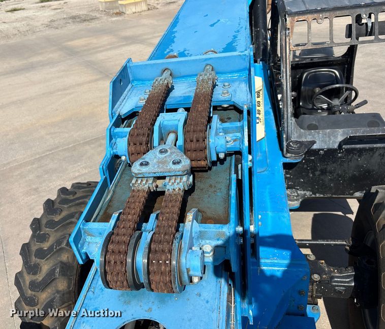 image for item DT3436 2013 Genie GTH-1056 telehandler