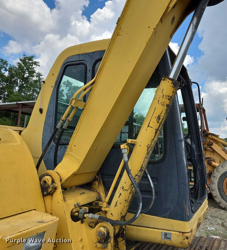 image for item DT4963 2001 Komatsu PC60-7E mini excavator