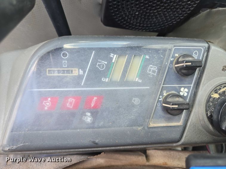 image for item DT4963 2001 Komatsu PC60-7E mini excavator