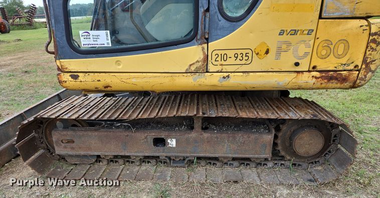 image for item DT4963 2001 Komatsu PC60-7E mini excavator