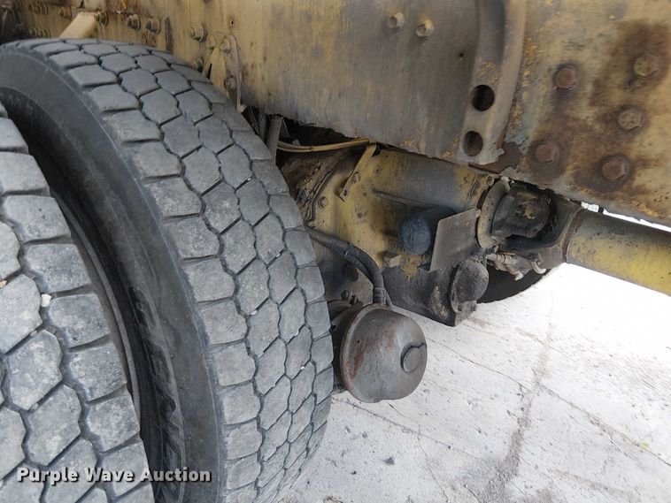 image for item DT6267 2007 Oshkosh S Series ready mix truck