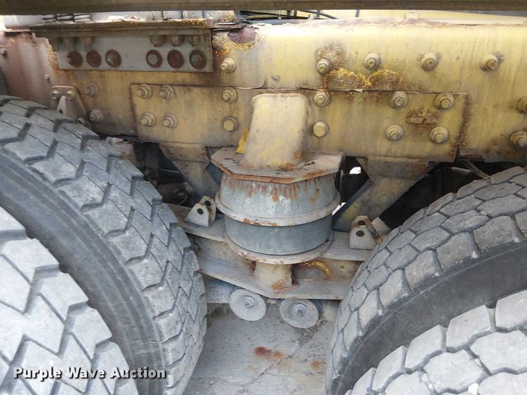 image for item DT6267 2007 Oshkosh S Series ready mix truck