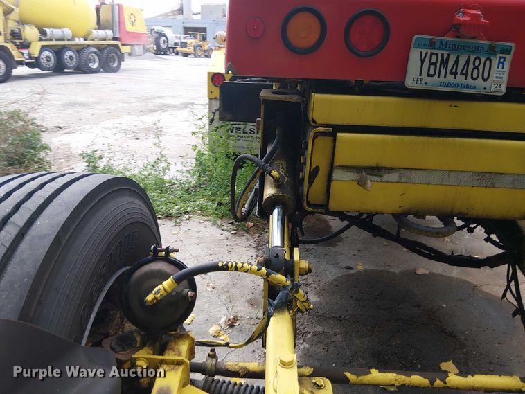 image for item DT6267 2007 Oshkosh S Series ready mix truck