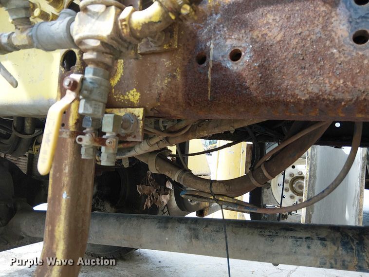 image for item DT6267 2007 Oshkosh S Series ready mix truck