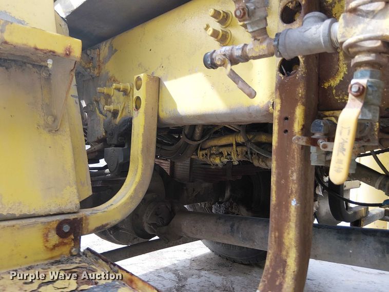 image for item DT6267 2007 Oshkosh S Series ready mix truck