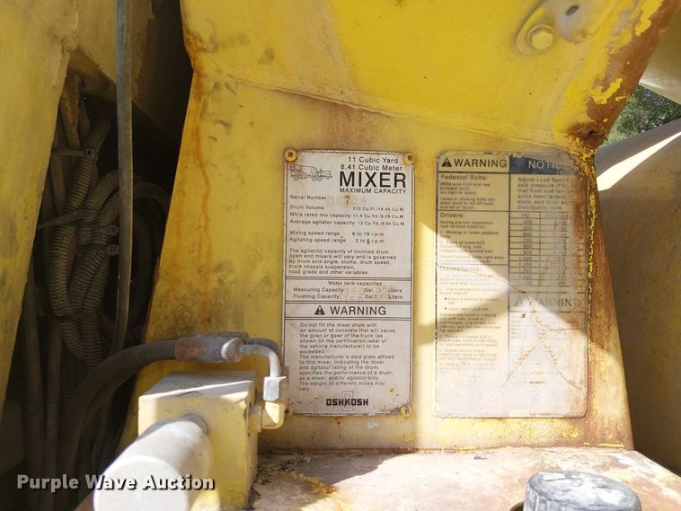 image for item DT6267 2007 Oshkosh S Series ready mix truck