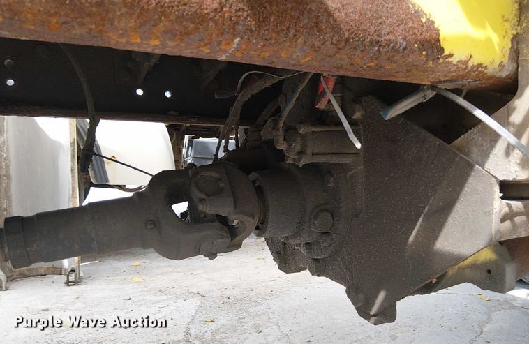 image for item DT6267 2007 Oshkosh S Series ready mix truck