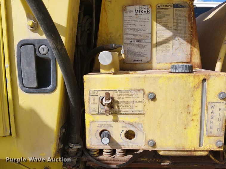 image for item DT6267 2007 Oshkosh S Series ready mix truck